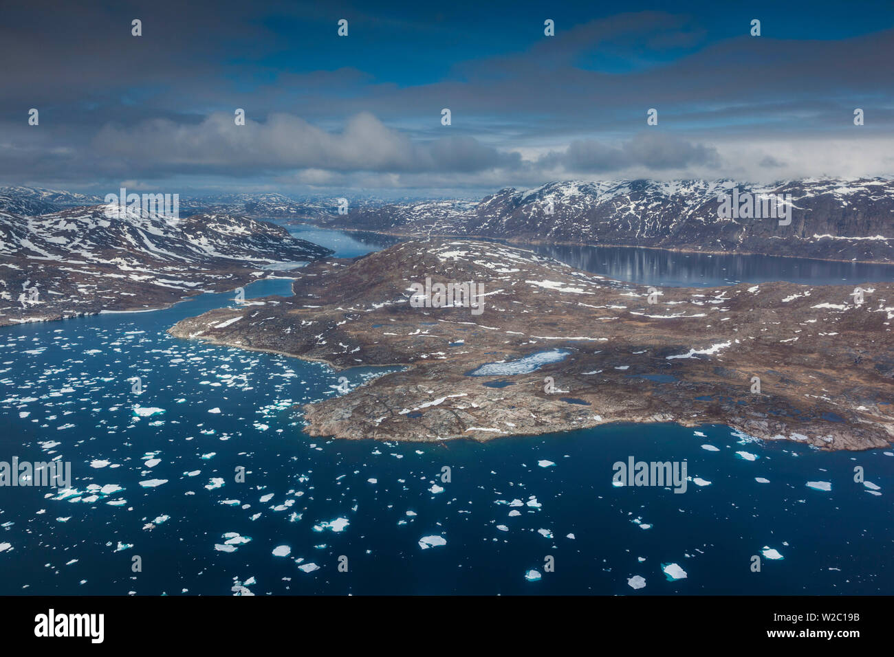 La Groenlandia, Qaqortoq, vista aerea di ghiaccio galleggiante Foto Stock