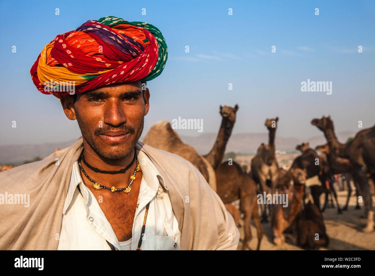 India Rajasthan, Pushkar, Camel commerciante a Pushkar Camel Fair Foto Stock