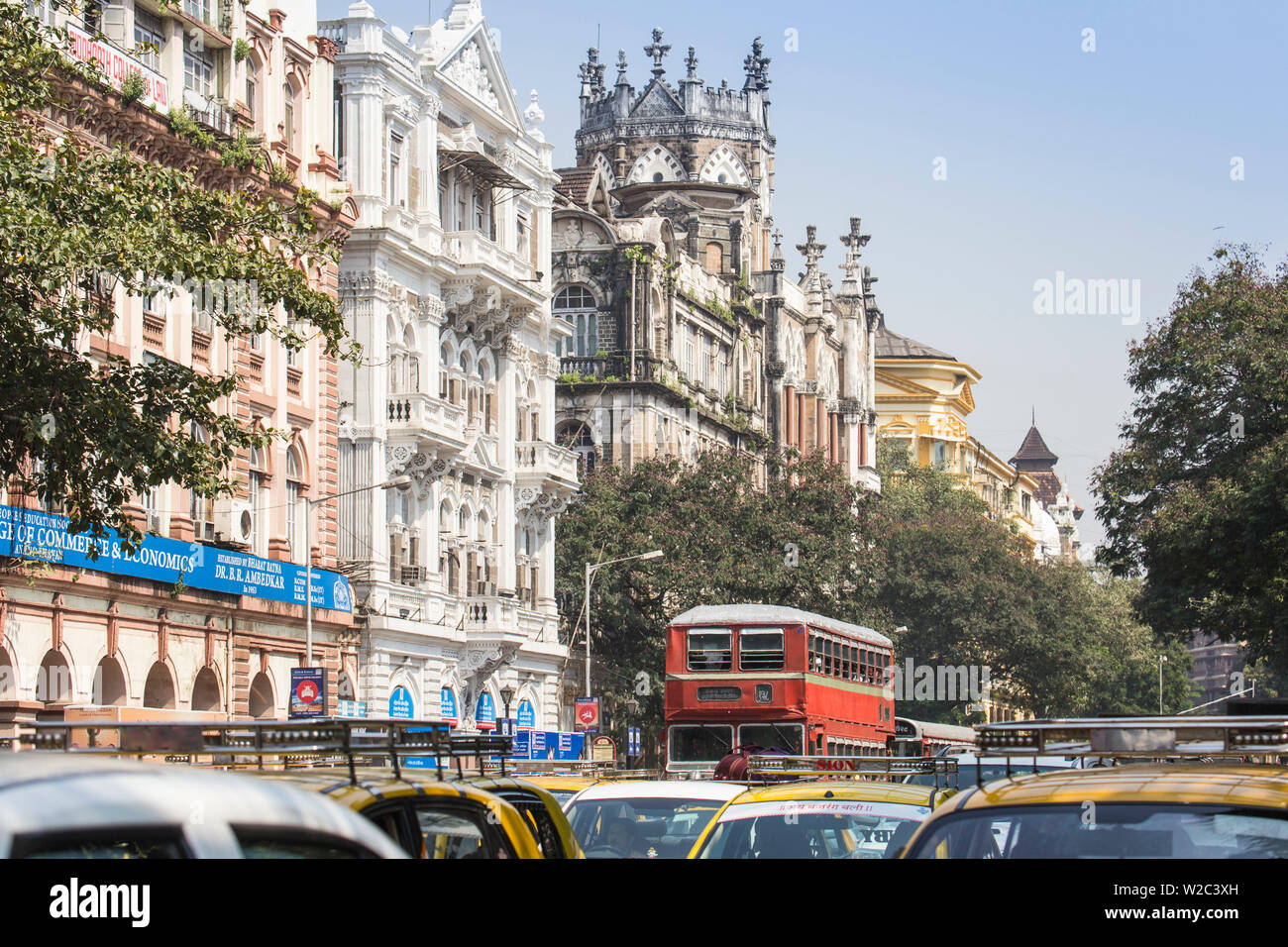 India Maharashtra, Mumbai, Fort area, Edifici orientali Foto Stock