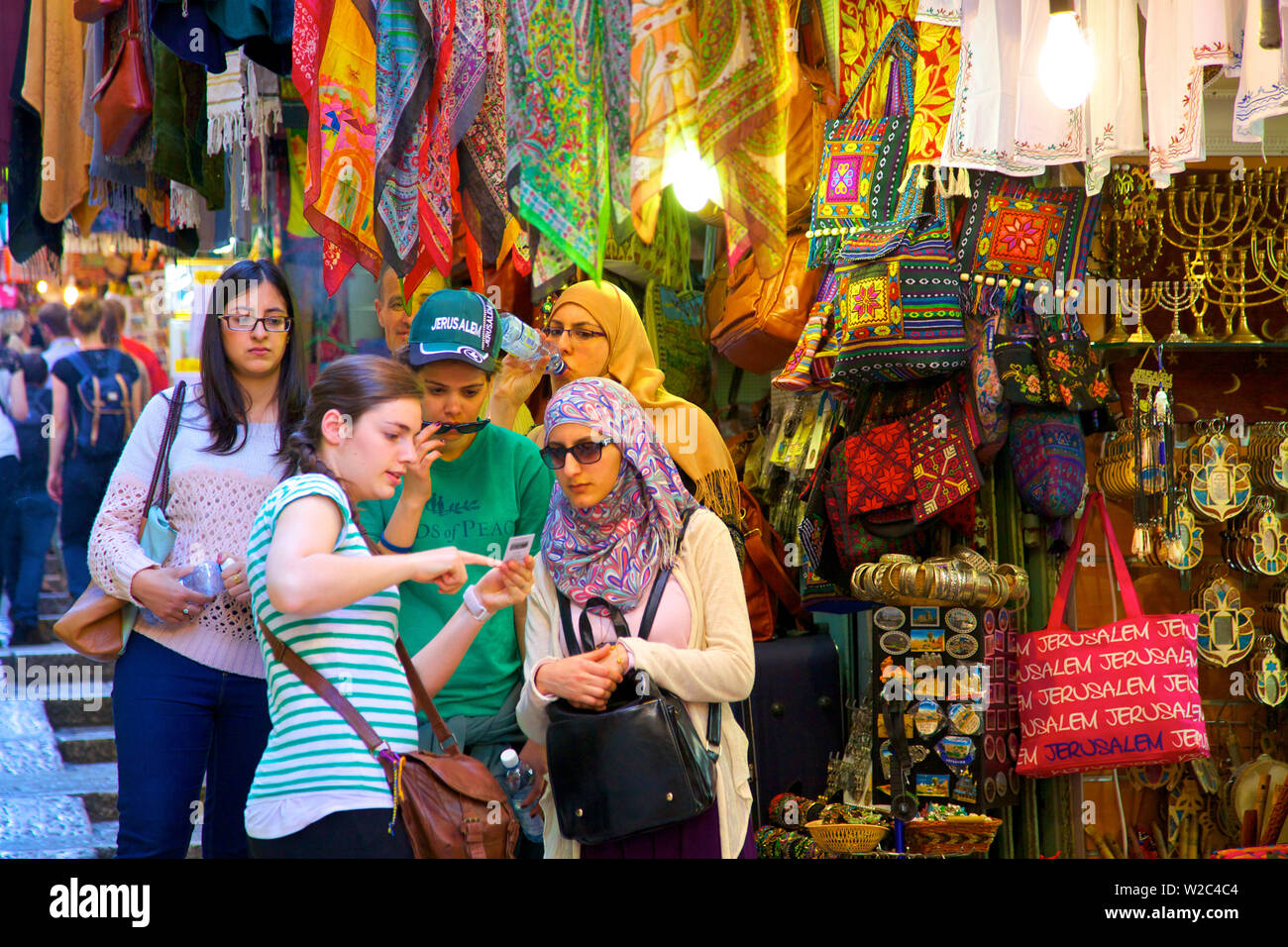 Mercato nella Città Vecchia di Gerusalemme, Israele, Medio Oriente Foto Stock
