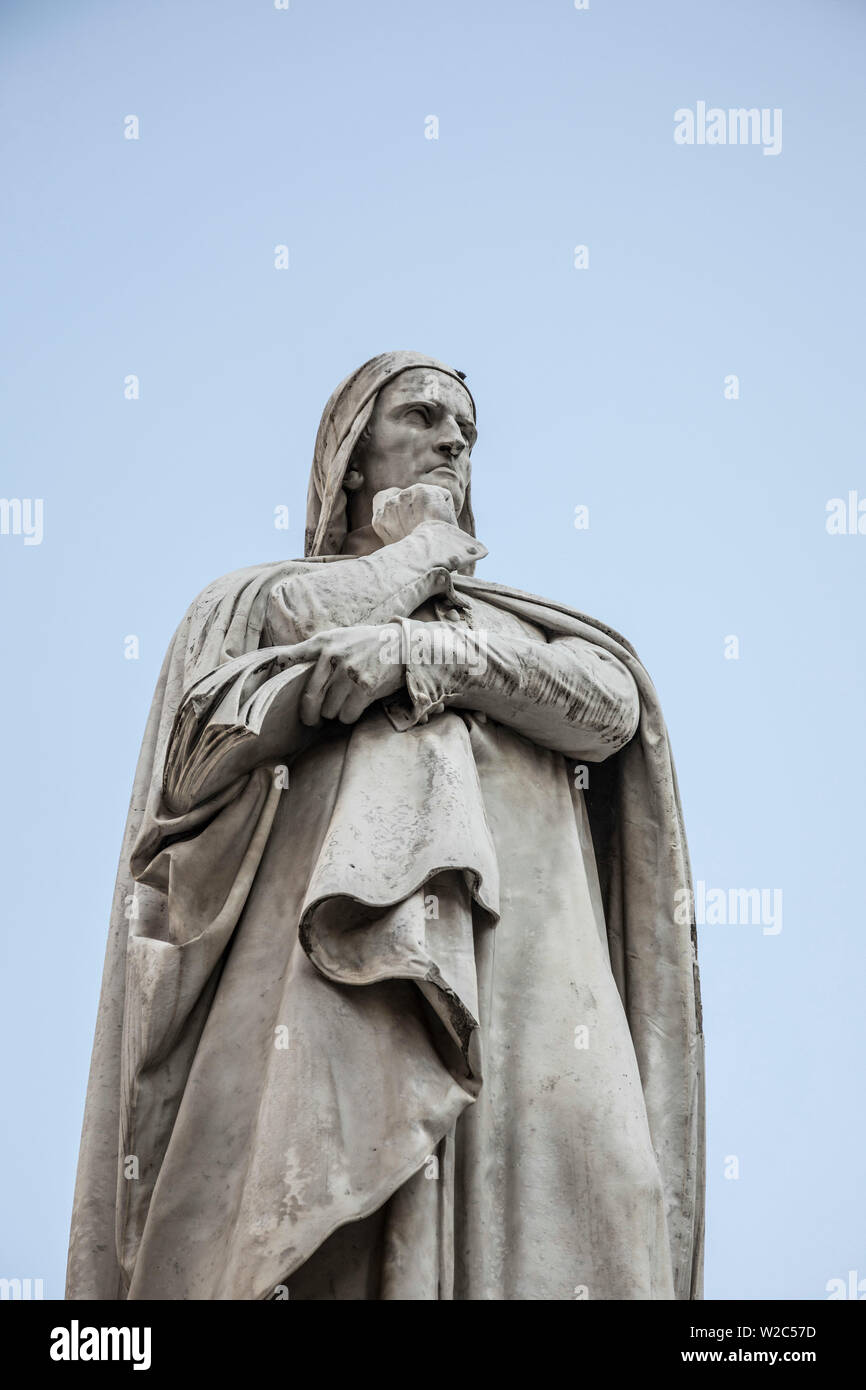 Statua di Dante, Verona, Veneto, Italia Foto Stock