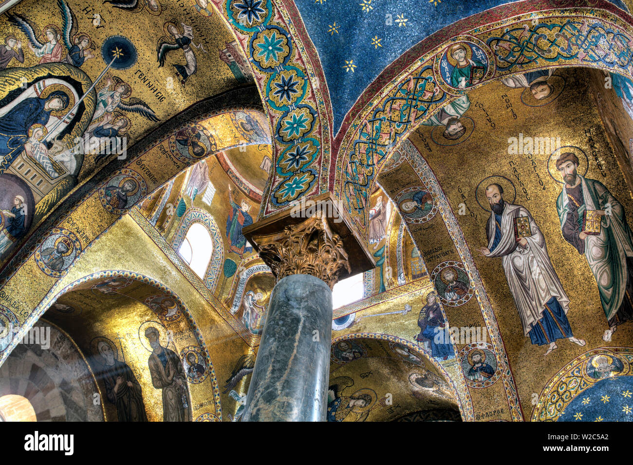 Mosaico bizantino della chiesa di Santa Maria dell'Ammiraglio (Martorana), Palermo, Sicilia, Italia Foto Stock