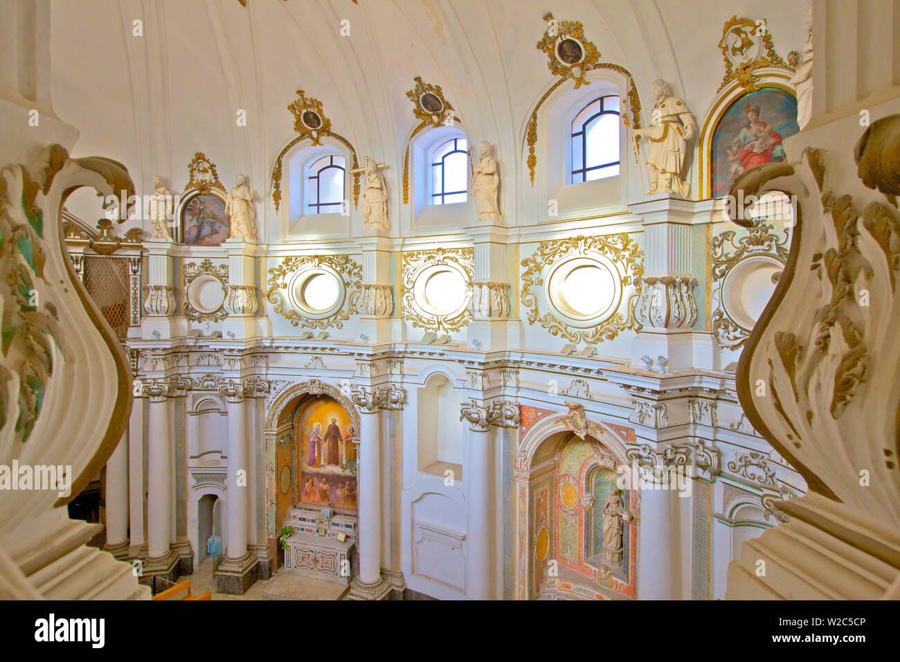 Interno della chiesa di Santa Chiara, Noto, Sicilia, Italia Foto Stock