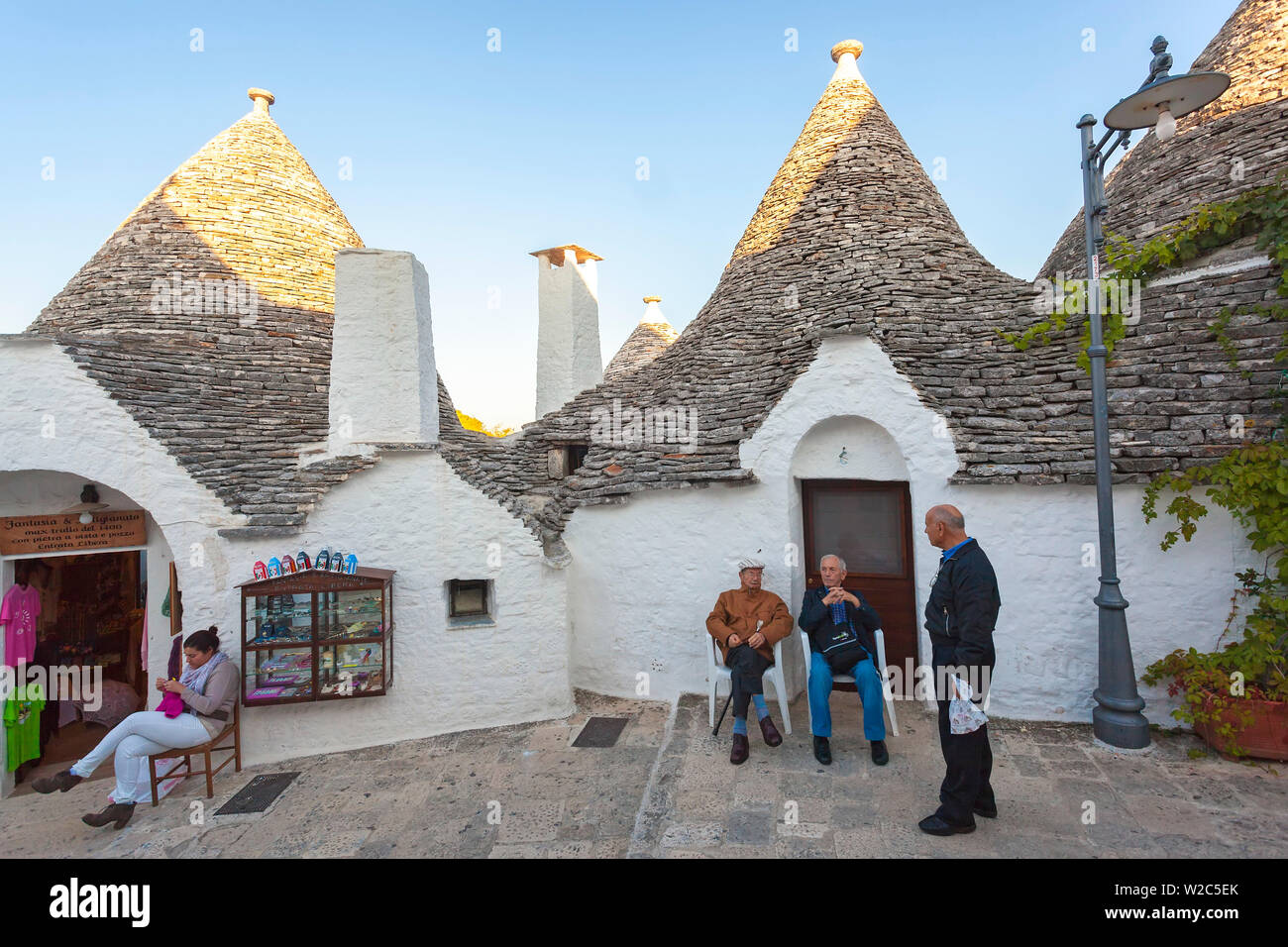 Trulli case; Alberobello; Puglia; Puglia; Italia Foto Stock