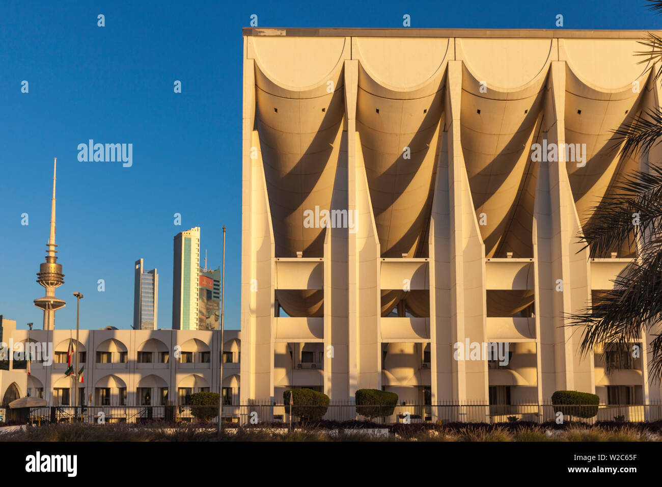 Il Kuwait Kuwait City, Kuwait National Assembly building Foto Stock