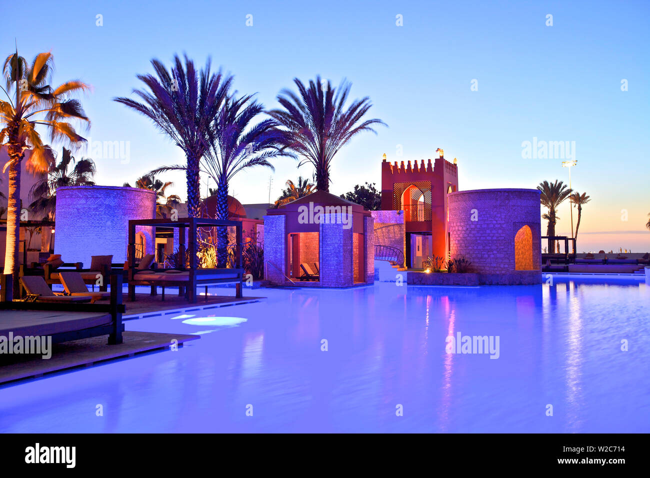 Piscina in Hotel, Agadir, Marocco, Africa del Nord Foto Stock
