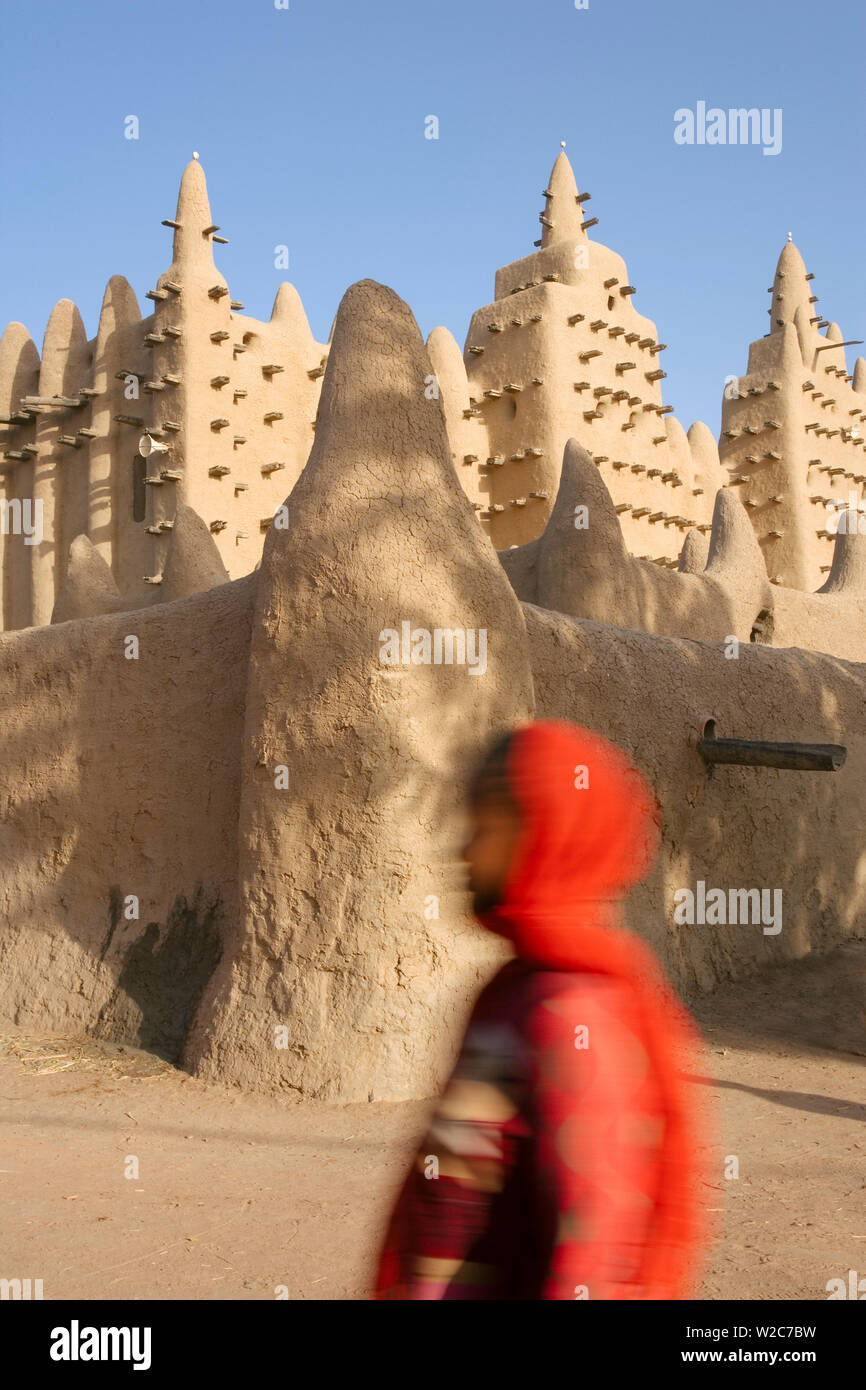 Africa Africa Occidentale, Mali, Mopti regione, Niger Inland Delta, Djenne, Djenne Moschea, La moschea è la più grande struttura di fango nel mondo, Djenne è un sito Patrimonio Mondiale dell'UNESCO, Foto Stock