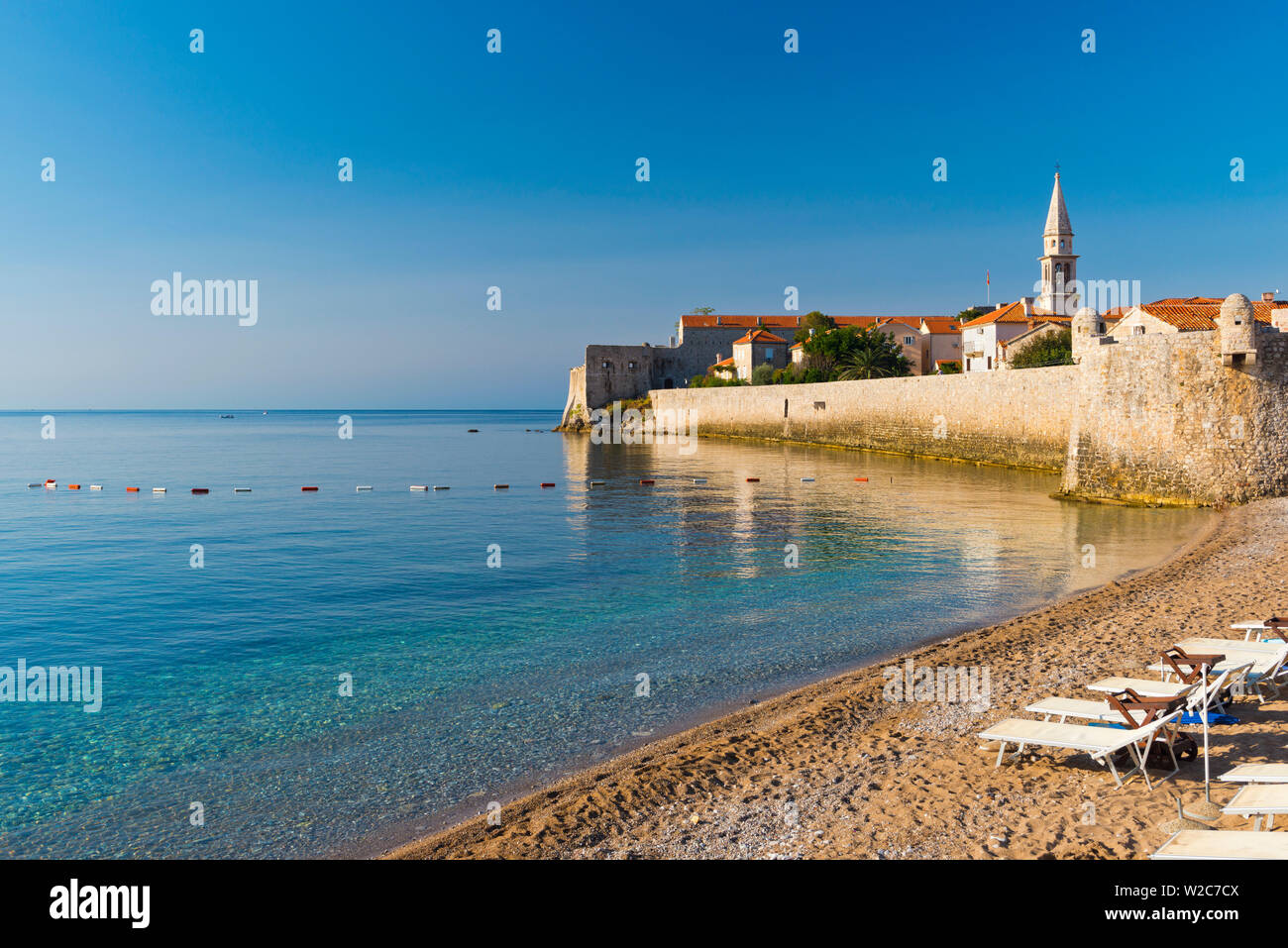 Montenegro, Budva, Città Vecchia, Stari Grad, Spiaggia Foto Stock