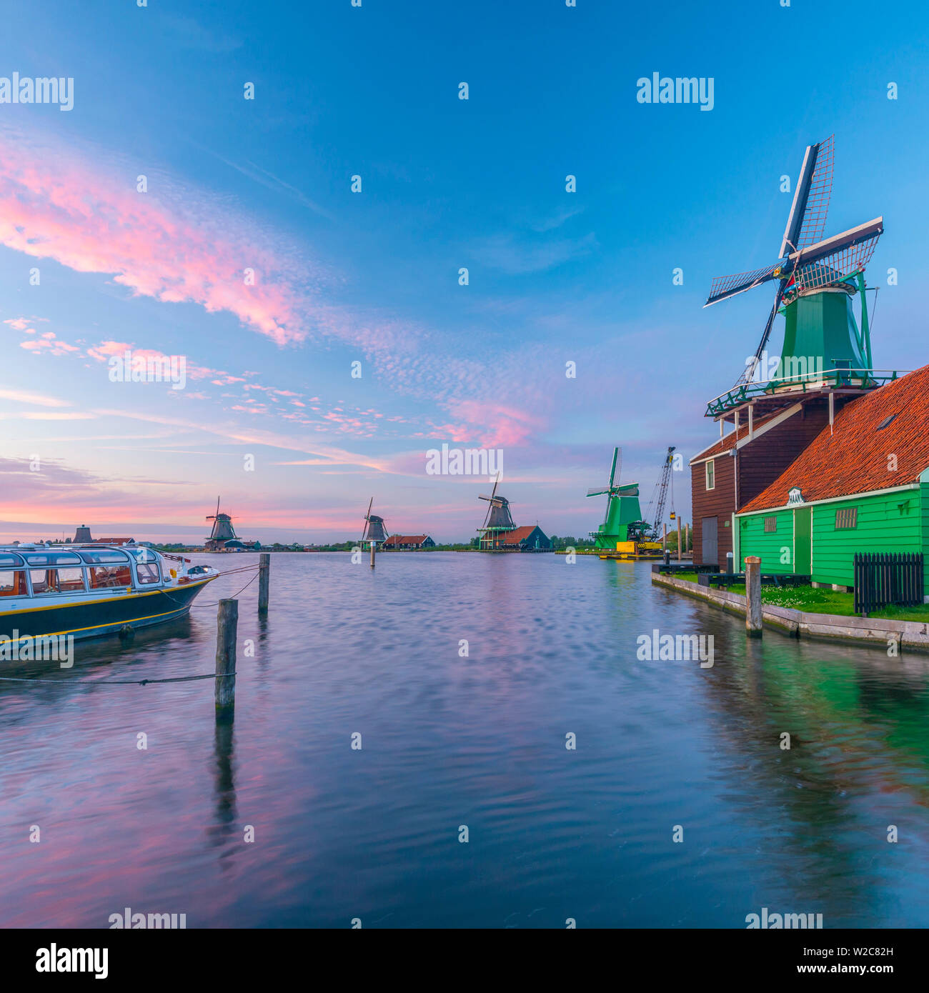 Paesi Bassi, North Holland, Zaandam, Zaanse Schans, La Houseman (De) Huisman Mustardmill Foto Stock