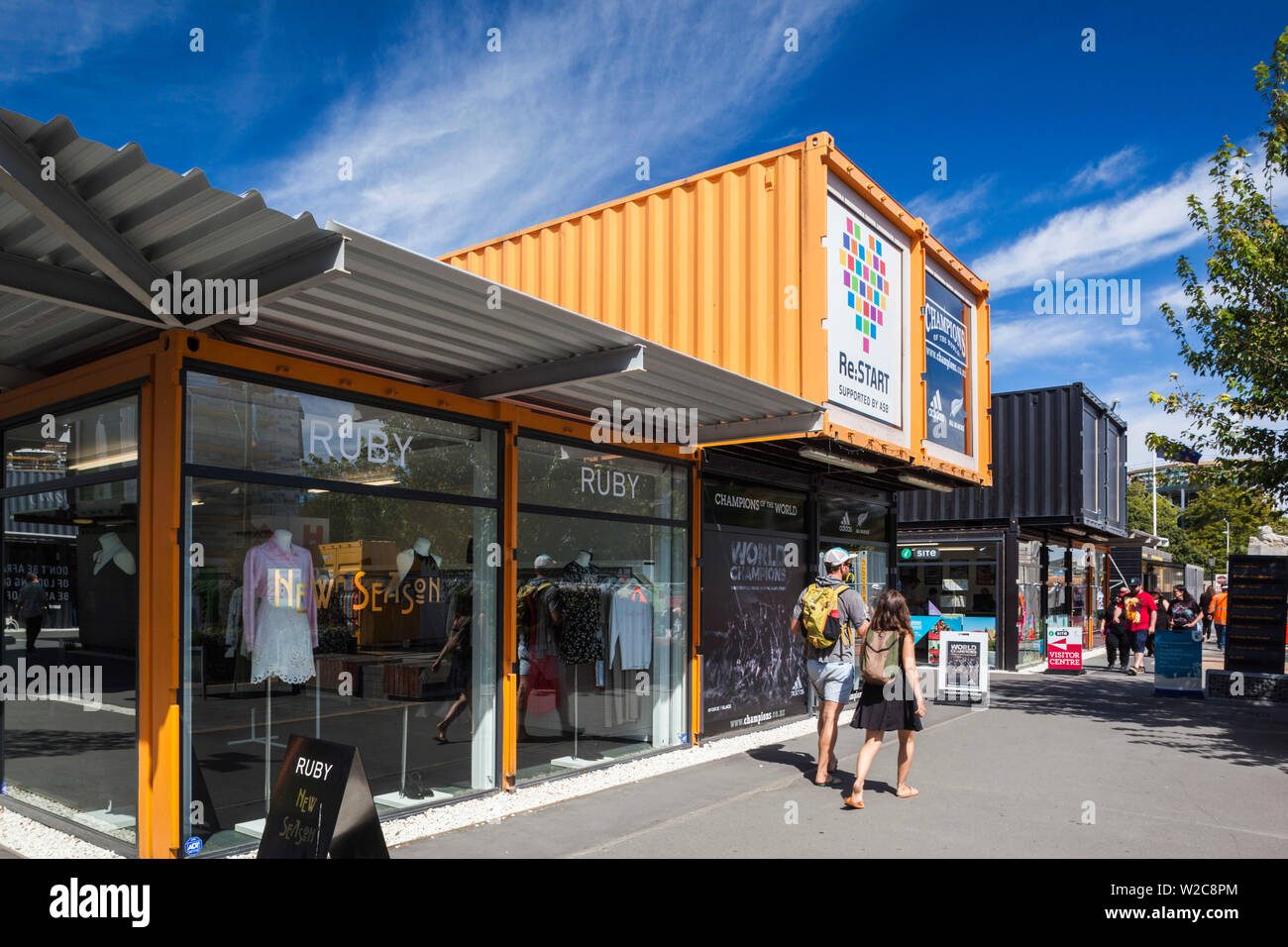 Nuova Zelanda, Isola del Sud, Christchurch, Re:Inizia lo shopping mall, costruito da contenitori di carico e la sostituzione per il quartiere dello shopping rovinato dal terremoto 2011 Foto Stock