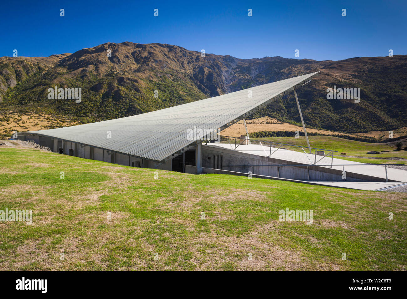 Nuova Zelanda, Isola del Sud, Otago, Gibbston, Peregrine cantina esterno Foto Stock