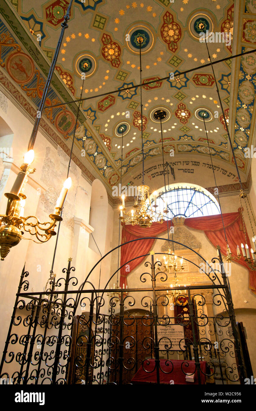 Interno della Sinagoga Remuh, Kazimierz, Cracovia, in Polonia, in Europa Foto Stock