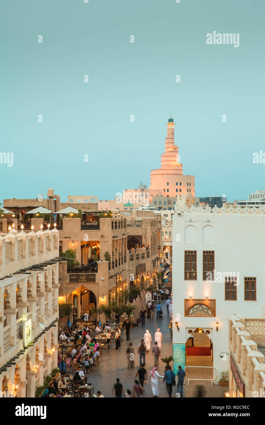 Il Qatar Doha, Fanar Qatar centro culturale islamico e Souq Waqif Foto Stock