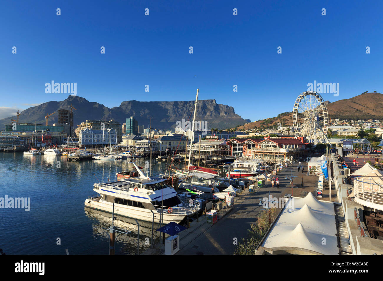 Sud Africa, Western Cape, Cape Town, V&A Waterfront, Victoria Wharf Foto Stock
