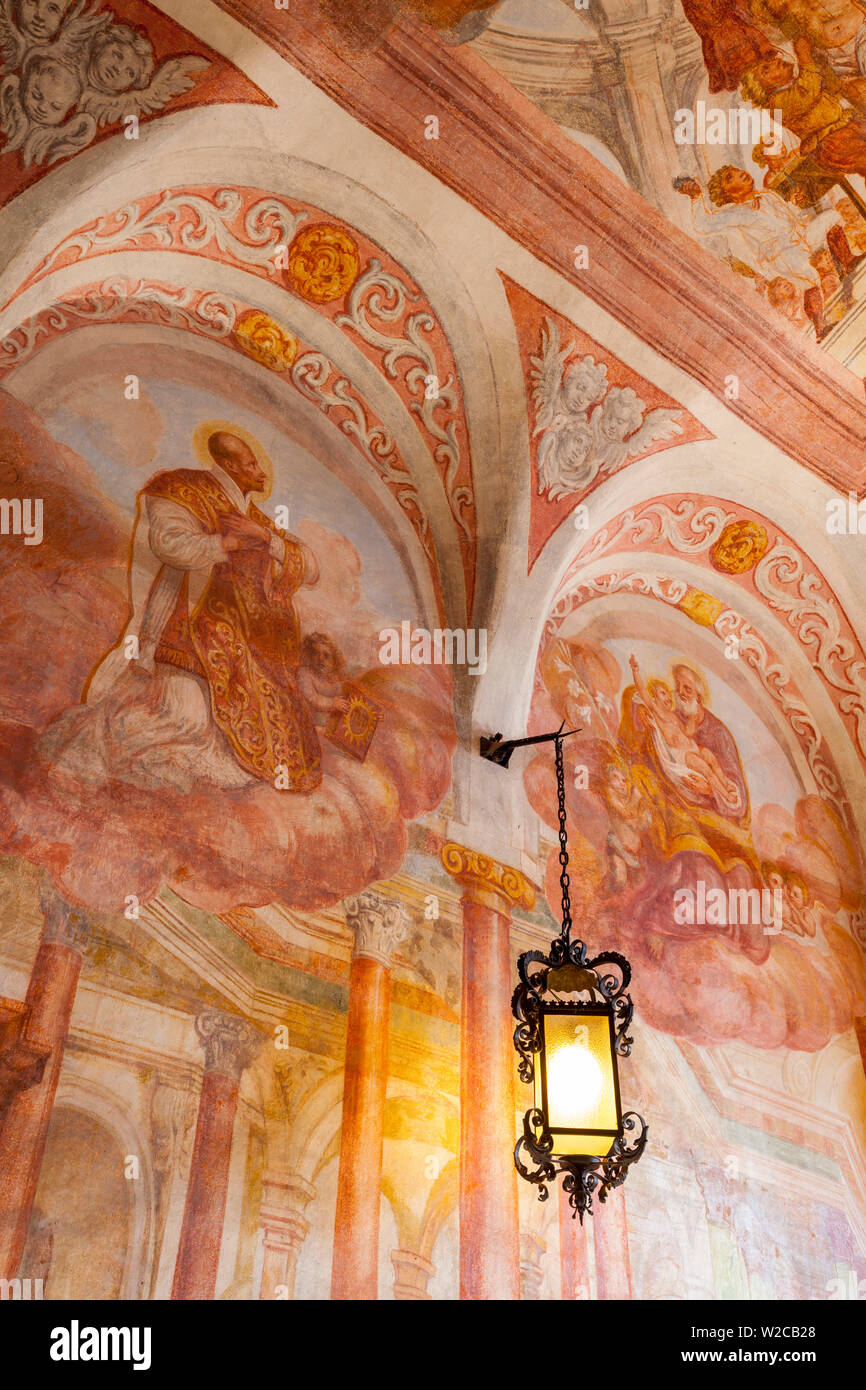 Interno del XVI secolo il castello di Bled Cappella con affreschi illusionista, Castello di Bled, lago di Bled Bled, Alta Carniola, sulle Alpi Giulie, Slovenia Foto Stock