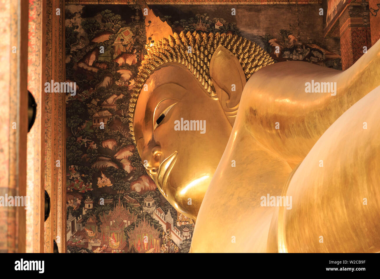 Wat Pho (il Tempio del Buddha Reclinato), Bangkok, Thailandia Foto Stock