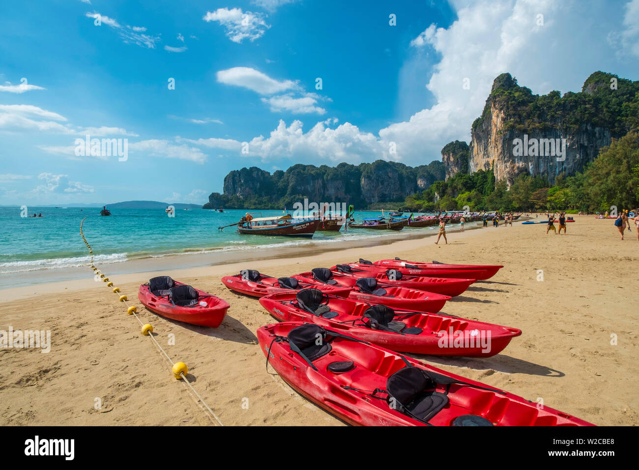 West Railay Beach, Railay Penisola, Provincia di Krabi, Thailandia Foto Stock