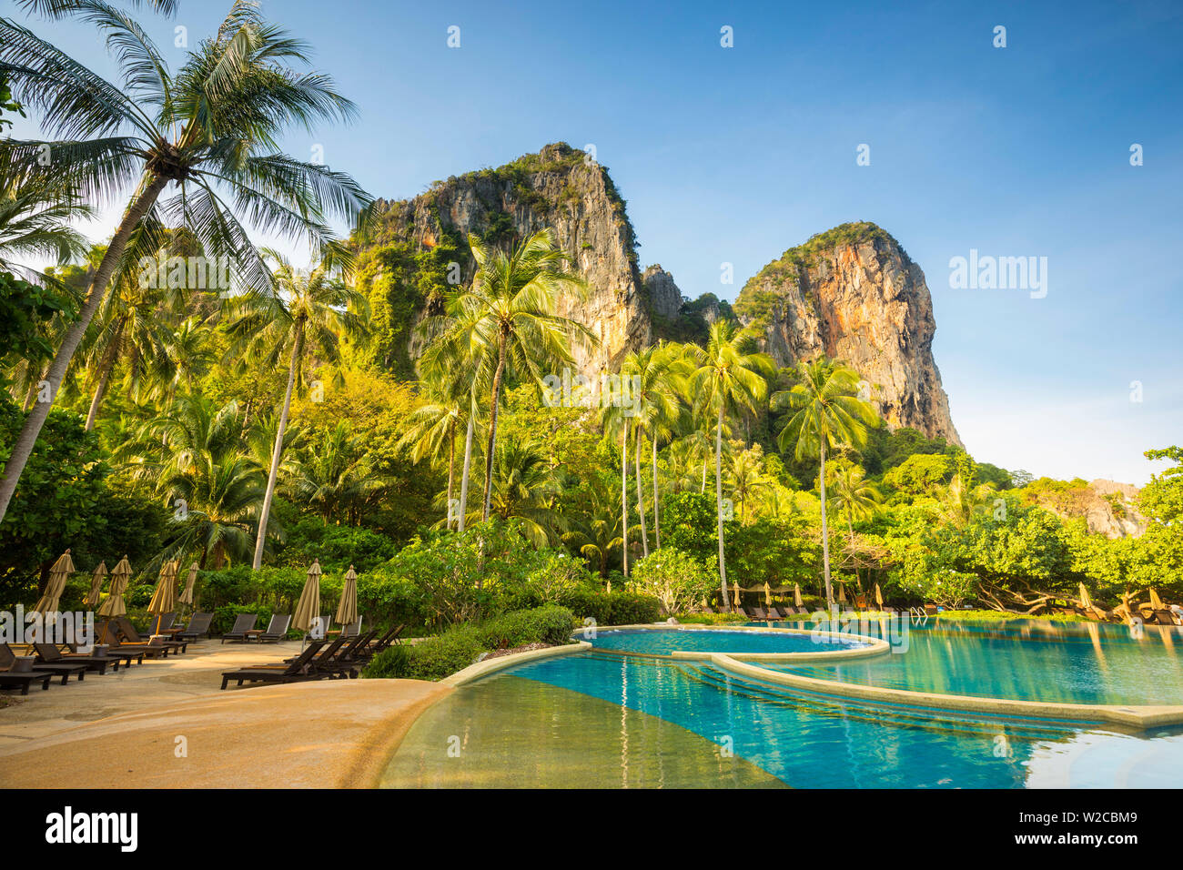 Piscina, Rayavadee resort, Railay Penisola, Provincia di Krabi, Thailandia Foto Stock