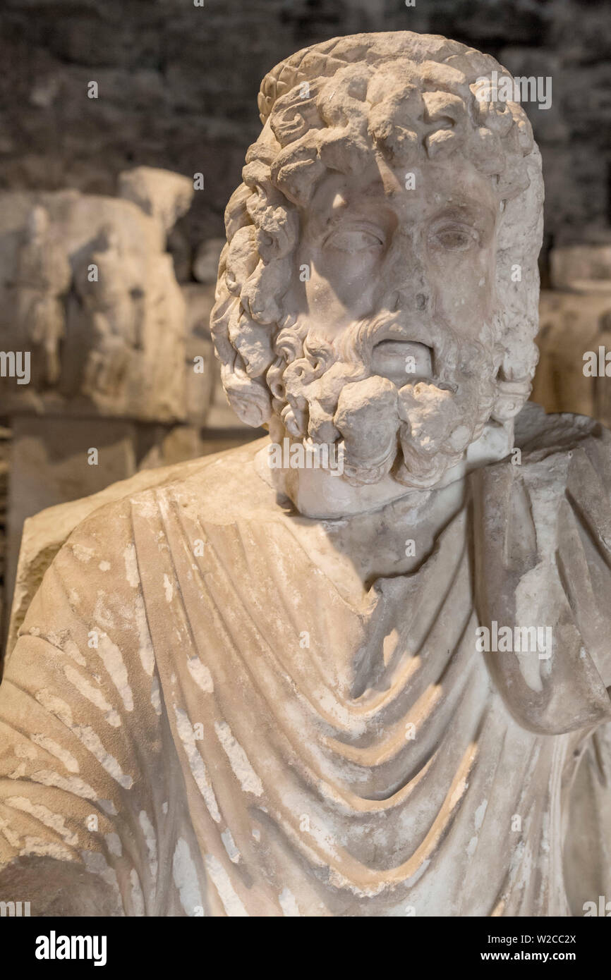 Scultura ellenistica nel museo di archeologia, Pamukkale, Hierapolis, Denizli Provincia, Turchia Foto Stock