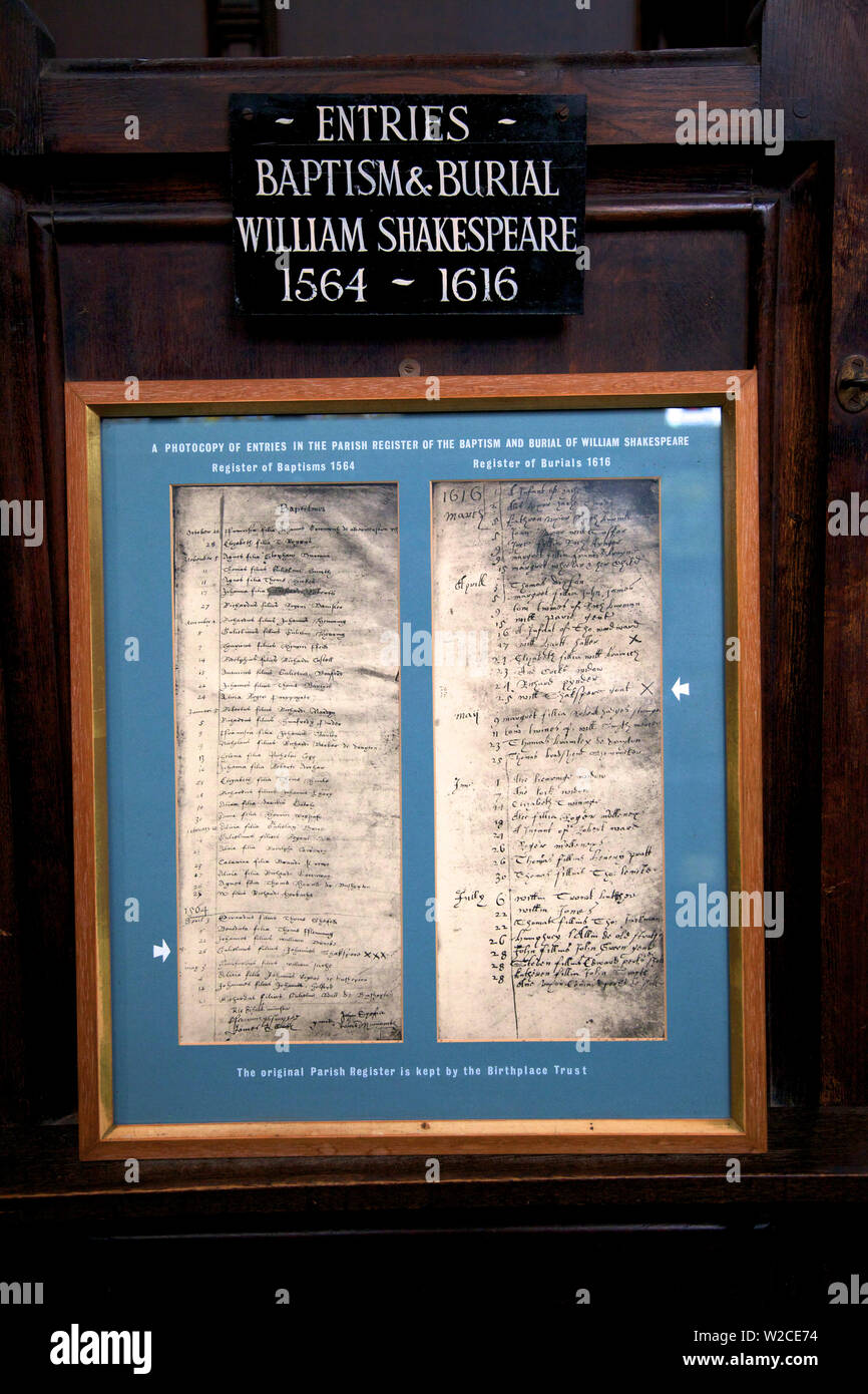 Le voci del registro del Battesimo e la sepoltura di William Shakespeare, Chiesa della Santa Trinità, Stratford-upon-Avon, Warwickshire, Regno Unito Foto Stock