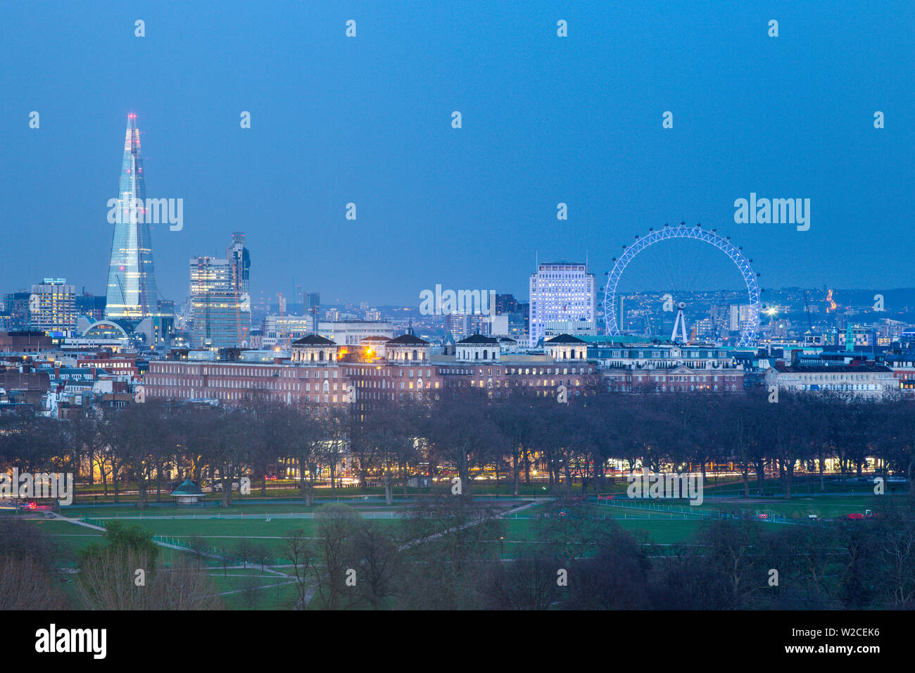 La Shard e London Eye al di sopra di Hyde Park, London, England, Regno Unito Foto Stock