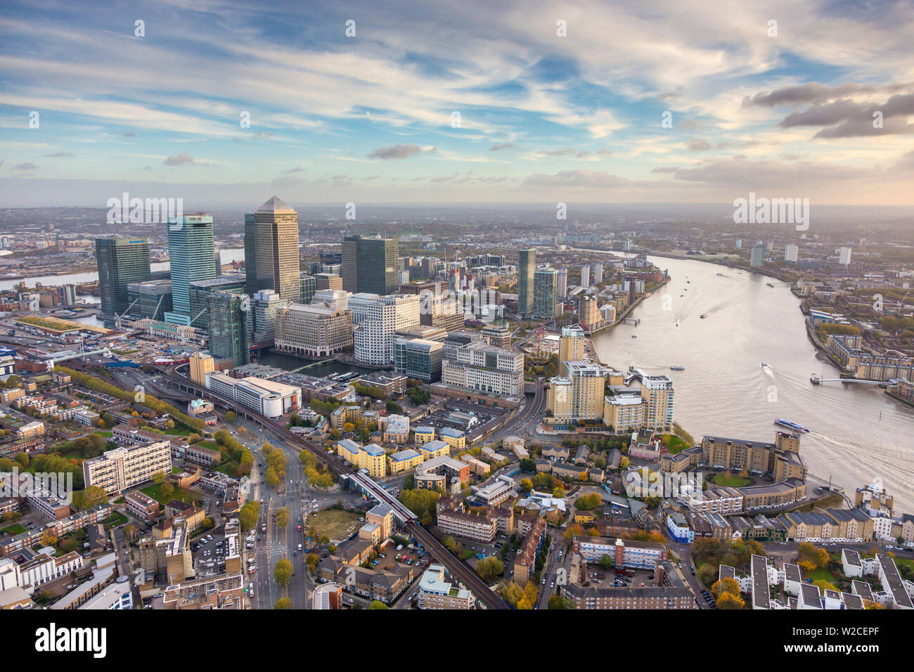 Vista aerea da elicottero, Canary Wharf, Londra, Inghilterra Foto Stock