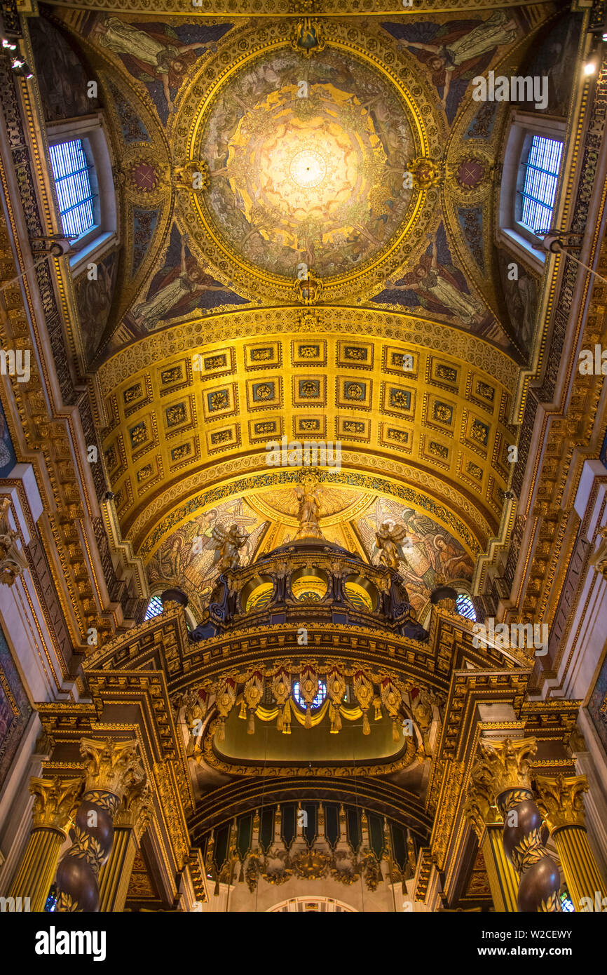 Altare Maggiore, la Cattedrale di San Paolo a Londra, Inghilterra Foto Stock