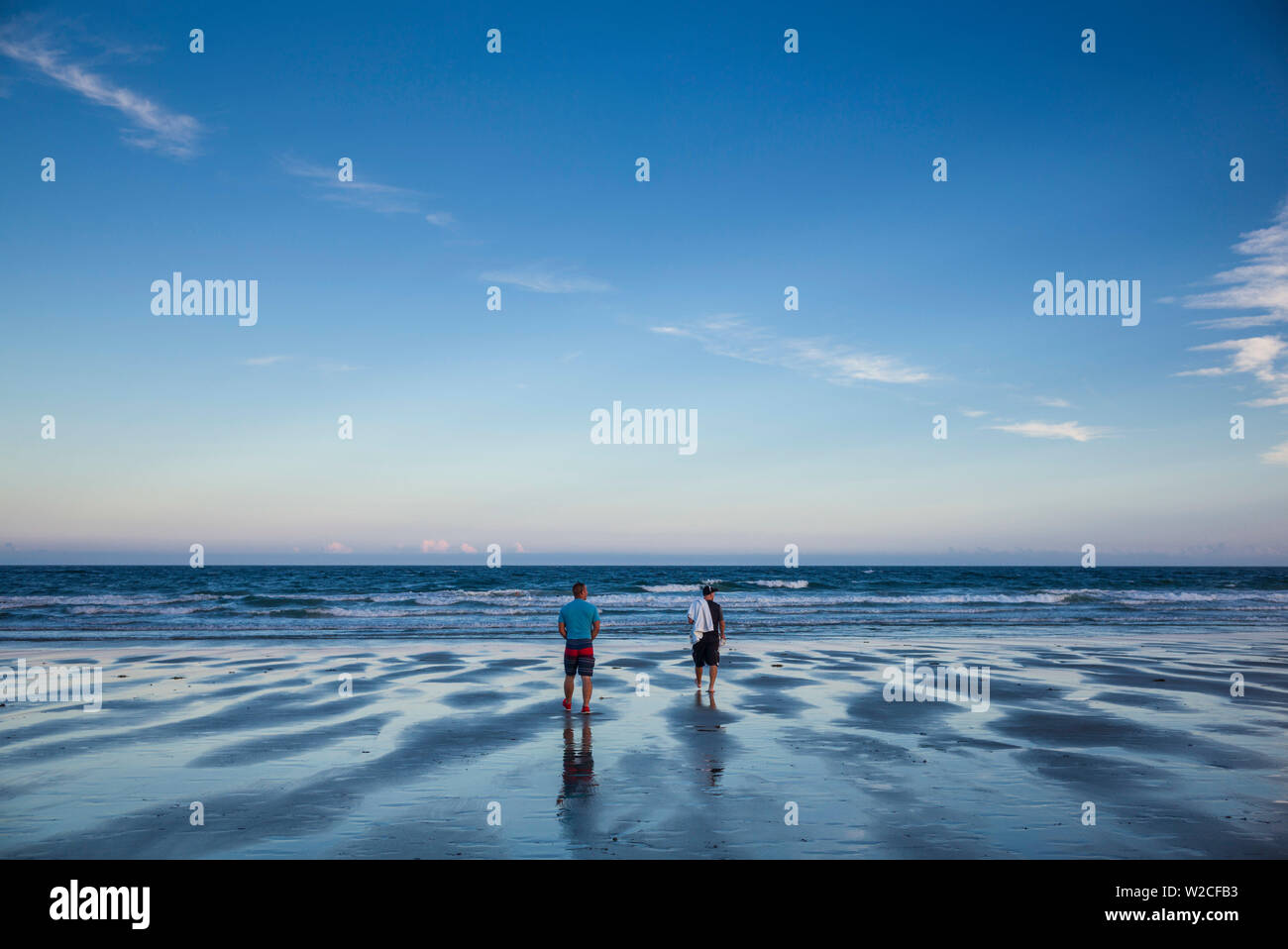 Stati Uniti d'America, Massachusetts, Cape Ann, Gloucester, buon porto spiaggia, il litorale con le persone Foto Stock