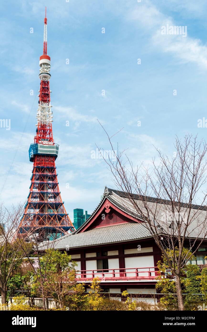 Il Tempio Zojoji, tempio buddista e la Tokyo Tower, Tokyo, Giappone Foto Stock