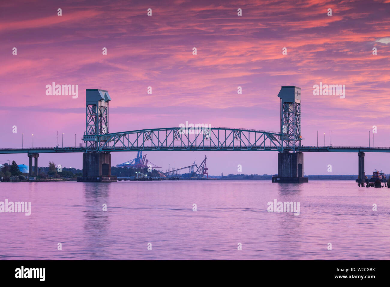 Stati Uniti d'America, North Carolina, Wilmington, Cape Fear Memorial Bridge Foto Stock