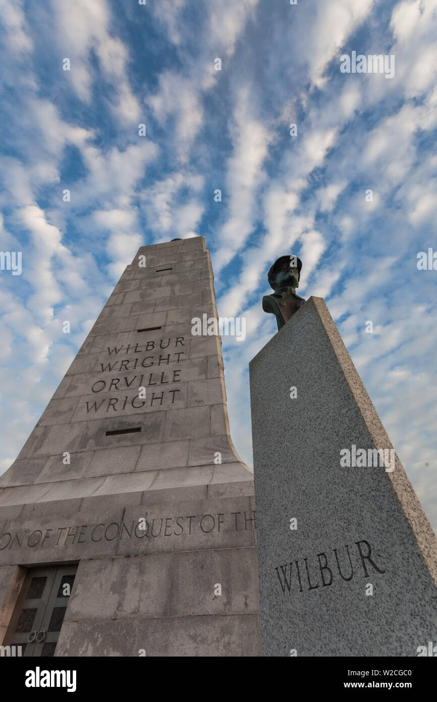 Stati Uniti d'America, North Carolina, Kill Devil Hills, Wright Brothers National Memorial, i fratelli Wright monumento Foto Stock