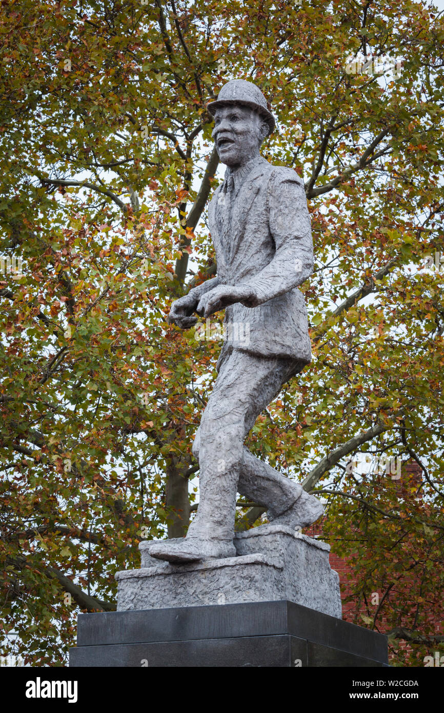 Stati Uniti d'America, Virginia, Richmond, statua di Bill Bojangles Robinson, nero ballerino e attore Foto Stock