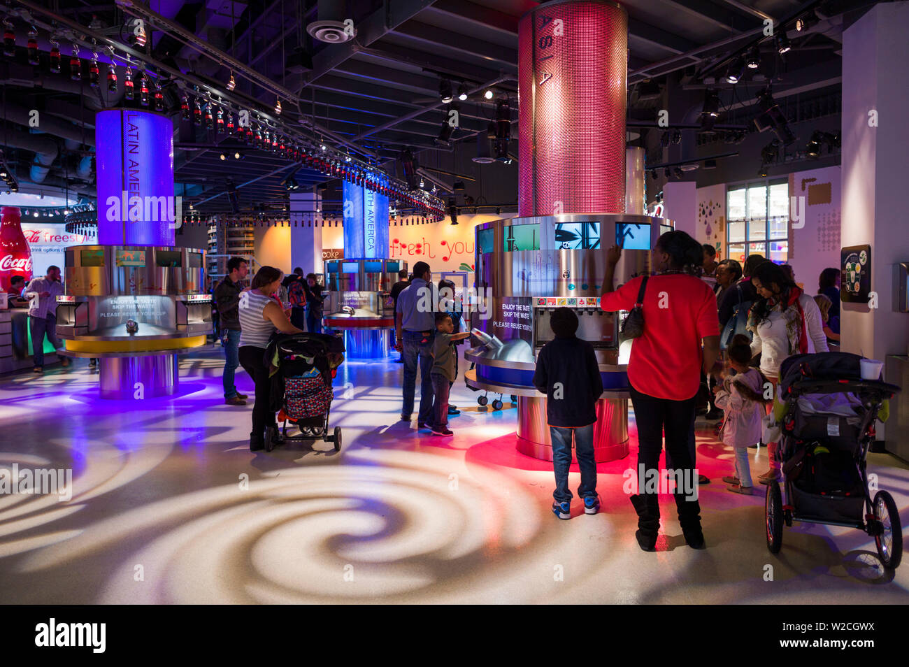 Stati Uniti d'America, Georgia, Atlanta, Coca Cola World, il Museo della Coca Cola, bevanda sala degustazione Foto Stock
