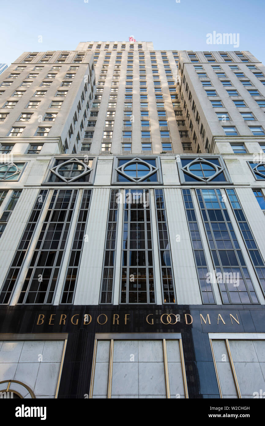 Bergdorf Goodman, Quinta Avenue, Manhattan, New York, New York, Stati Uniti d'America Foto Stock