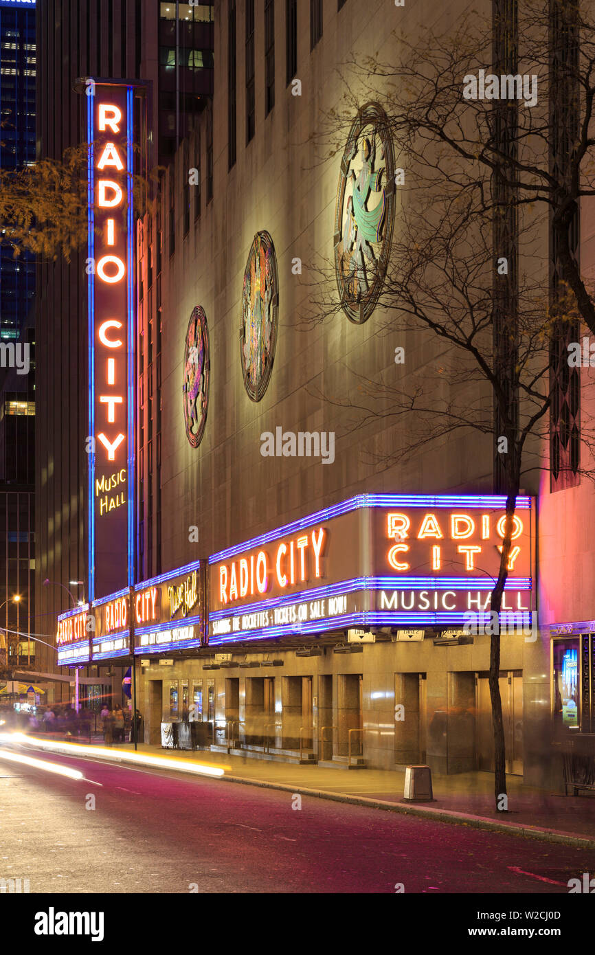 Stati Uniti d'America, la città di New York Midtown Manhattan, Rockefeller Center, Radio City Music Hall Foto Stock