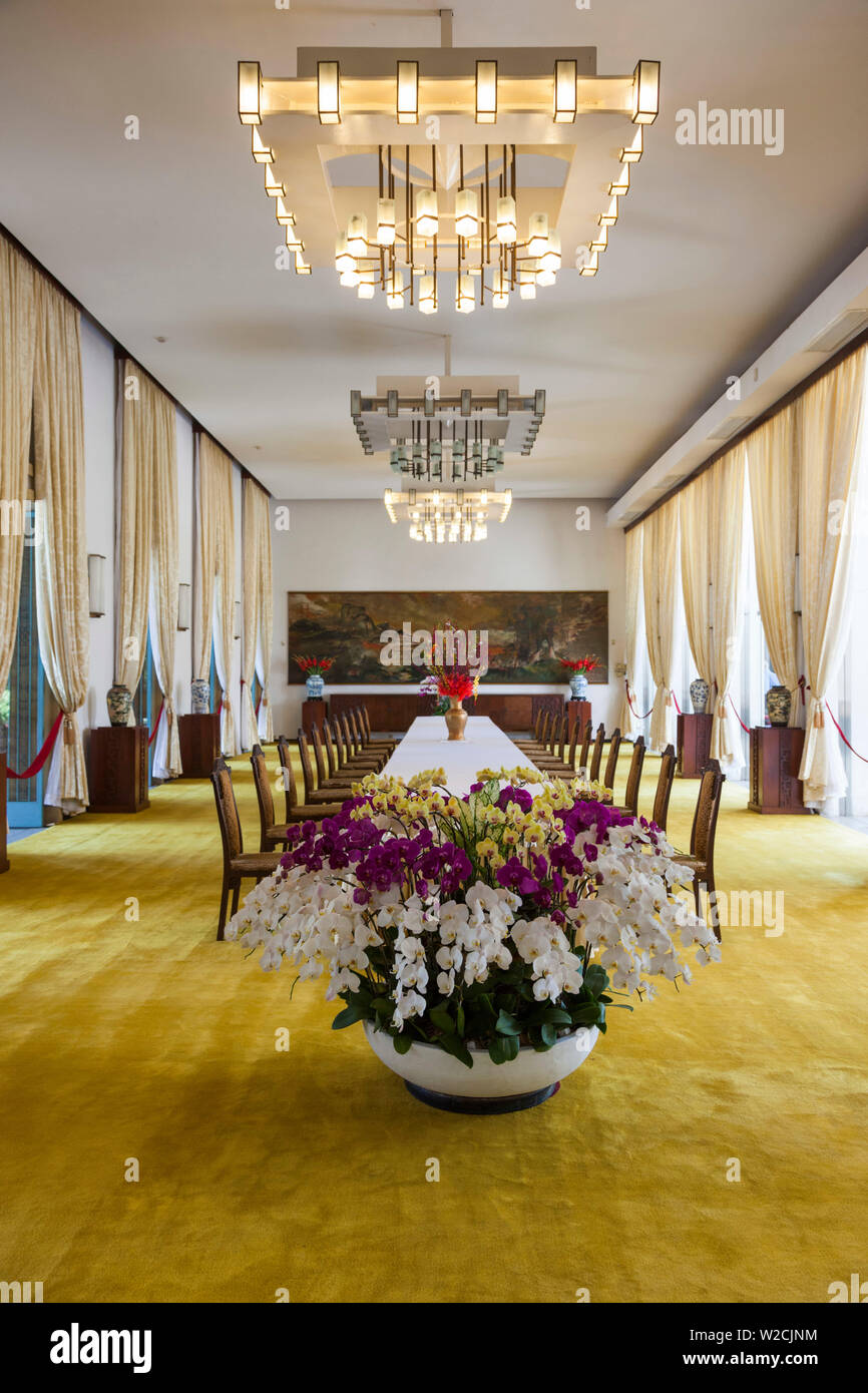 Il Vietnam, Ho Chi Minh City, il Palazzo della Riunificazione, ex sede del sud del governo vietnamita, membro sala da pranzo Foto Stock