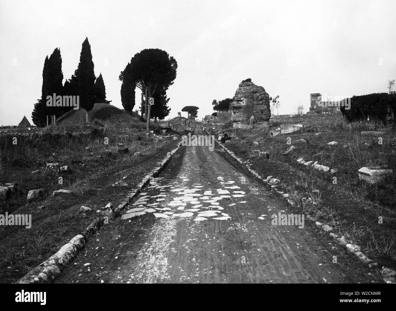 Tumuli degli Orazi e Curiazi, via appia antica, albano laziale, 1910 Foto Stock