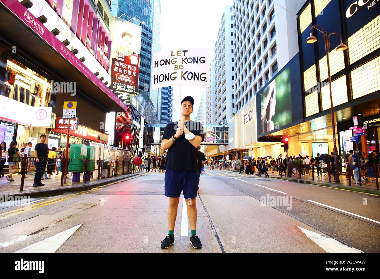 Hong Kong Cina - Luglio 07th, 2019. Gli espatriati in Hong Kong mostrano il supporto a anti-diritto di estradizione marzo. Credito: Gonzales foto/Alamy Live News Foto Stock