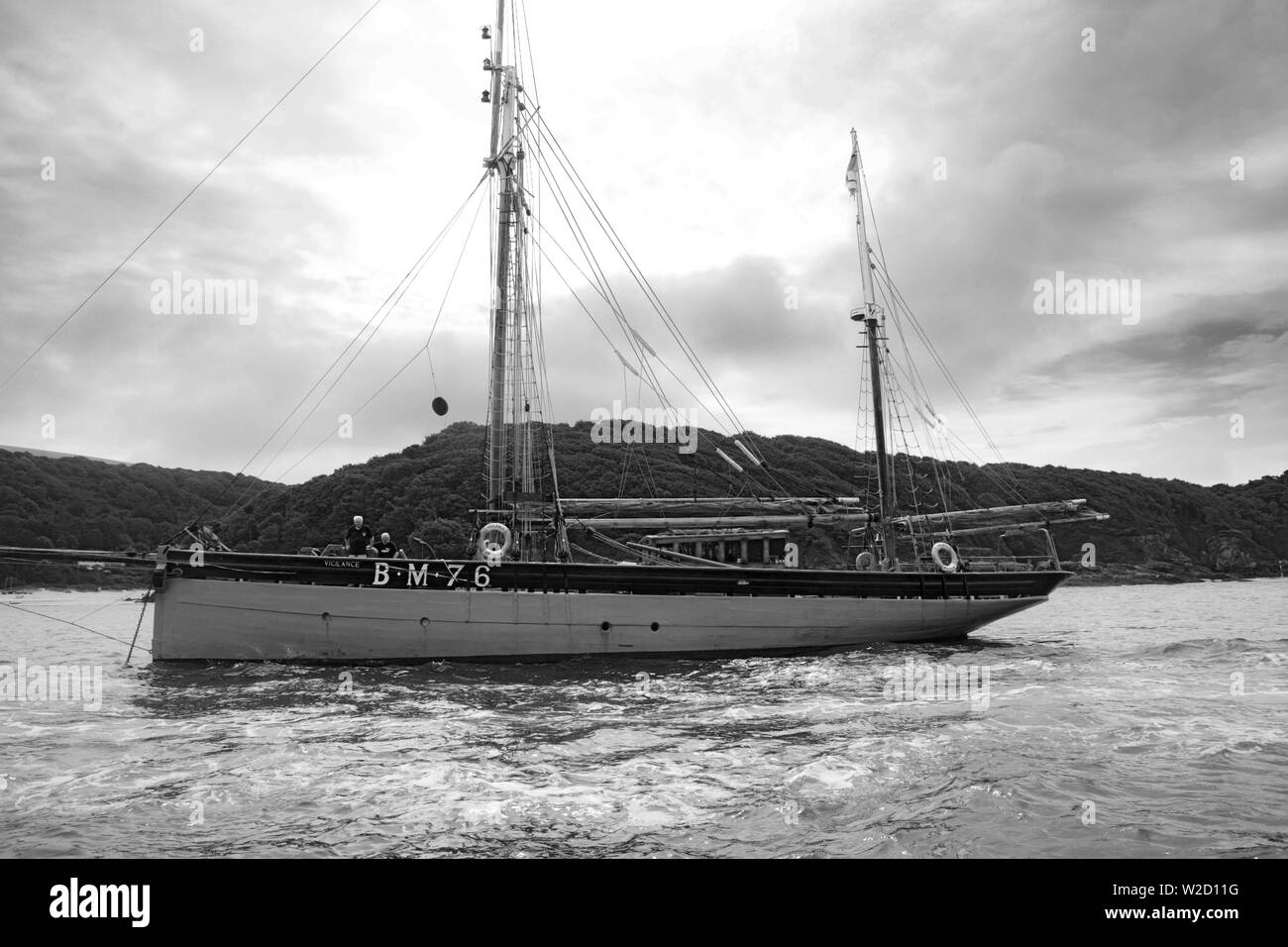 BM76 "vigilanza" a Salcombe: il ketch "vigilanza", restaurato di 78' Brixham vela trawler, fu costruito in Brixham da Uphams nel 1926. Foto Stock
