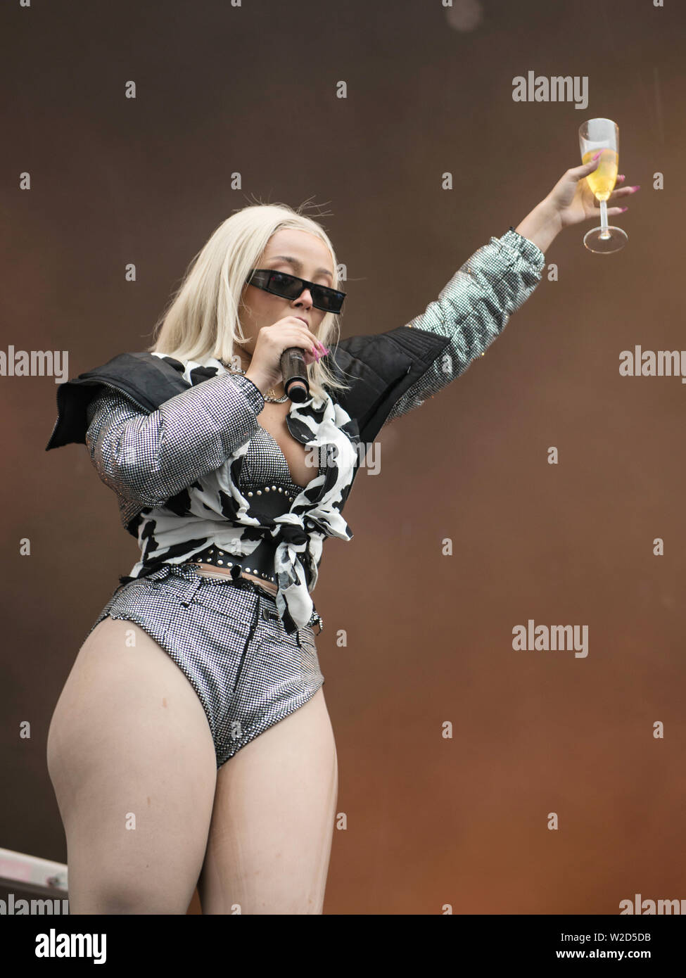 Turku, Finlandia. Il 7 luglio 2019. Rapper americano Doja Cat esegue al cinquantesimo Ruisrock Festival. (Foto: Stefan Crämer) Foto Stock