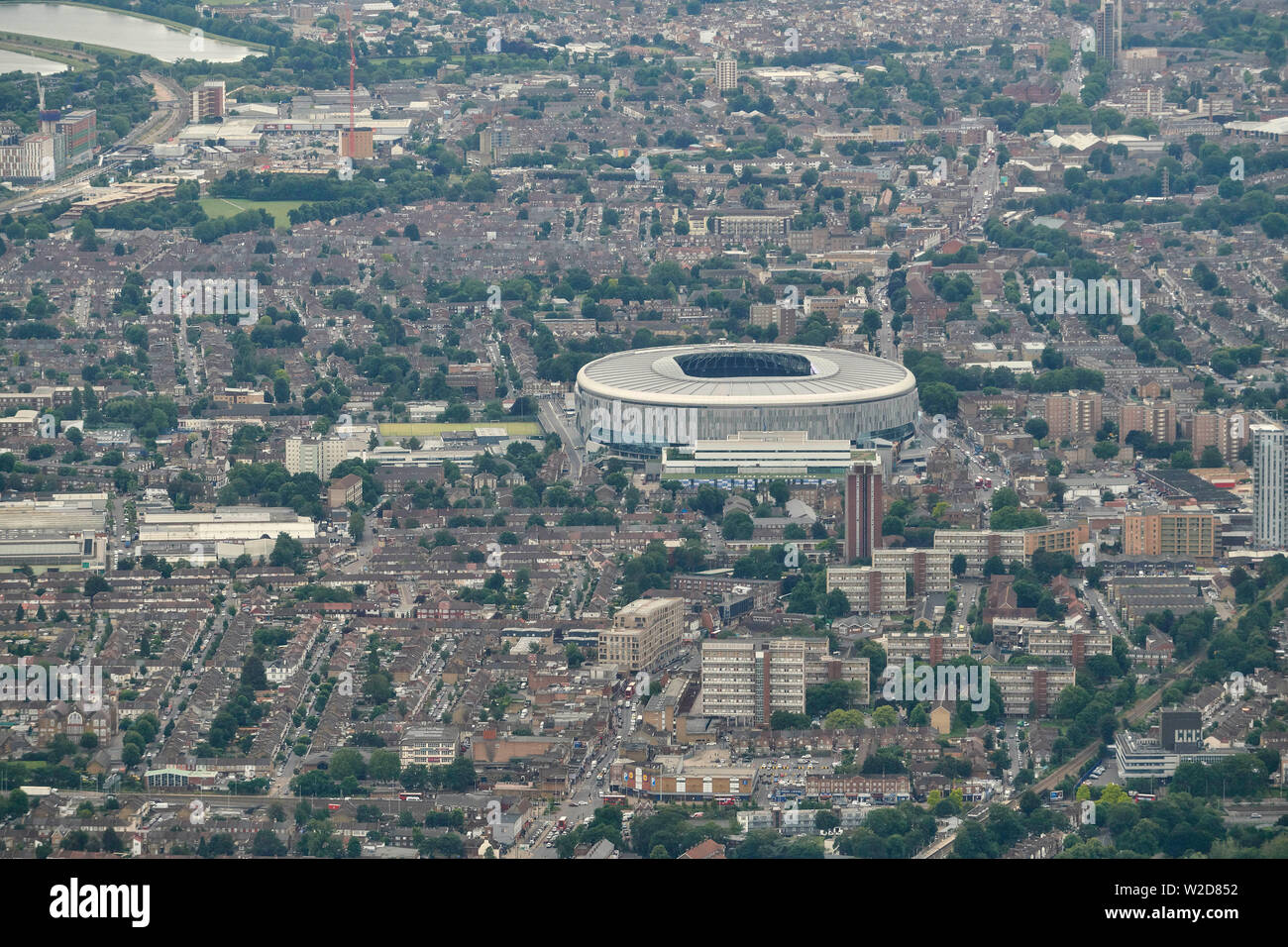 Una veduta aerea del nuovo Tottenham Hotspur Calcio Stadium, a nord di Londra, Regno Unito Foto Stock