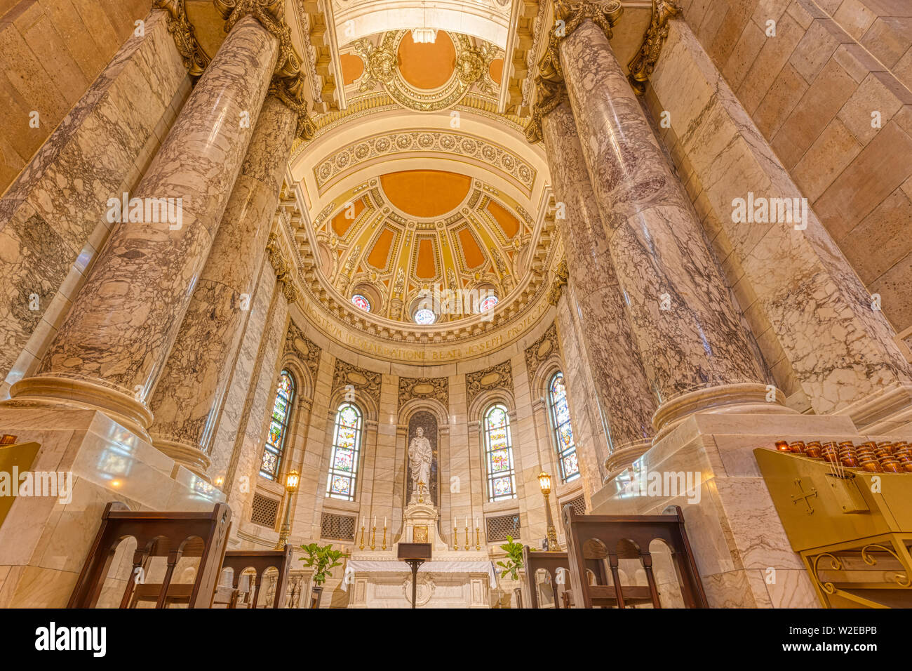 SAINT PAUL, Minnesota, Stati Uniti d'America - 29 Giugno 2019: vista interna della Cattedrale di Saint Paul, il terzo più grande cattedrale negli Stati Uniti Foto Stock