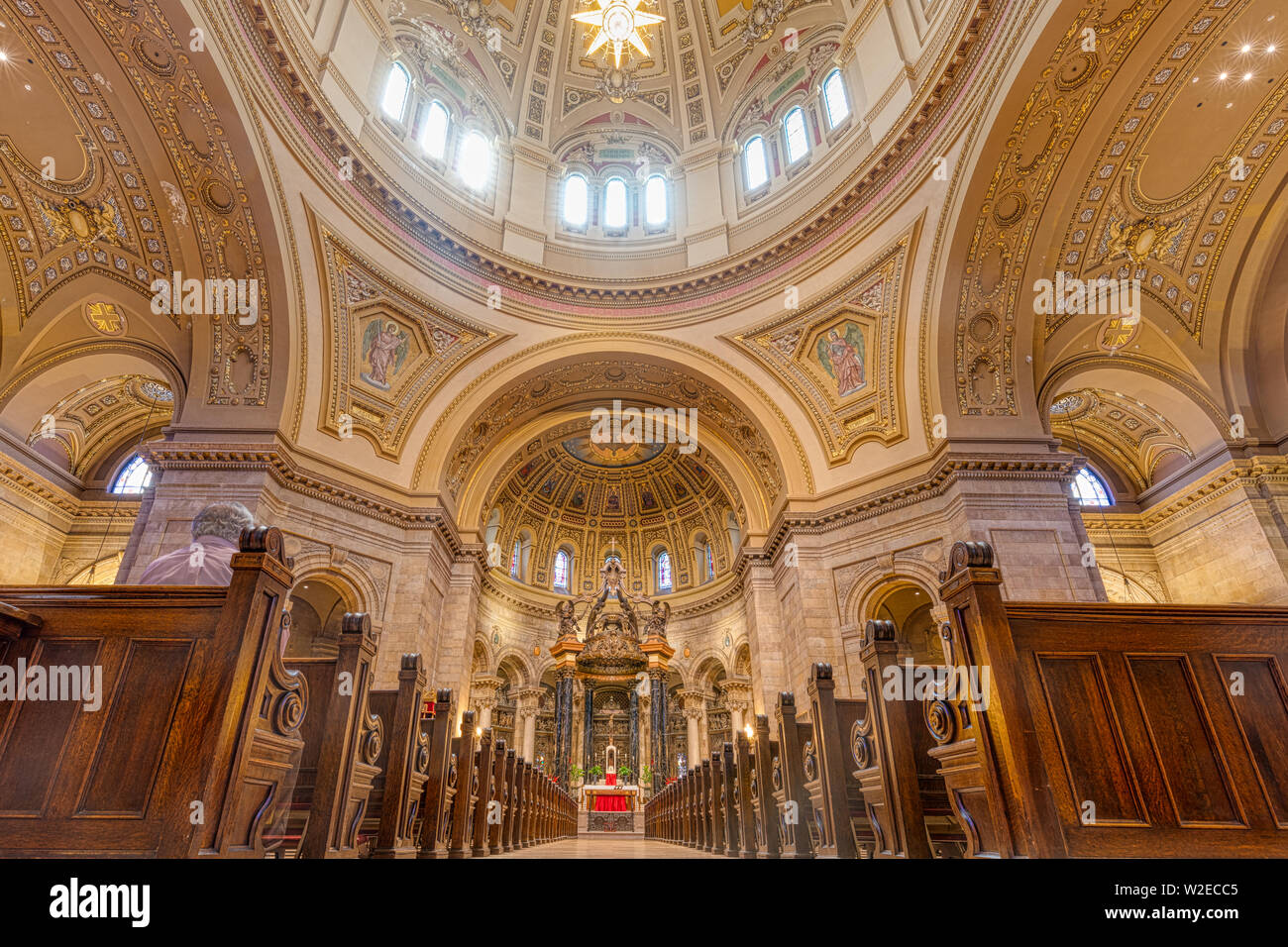SAINT PAUL, Minnesota, Stati Uniti d'America - 29 Giugno 2019: vista interna della Cattedrale di Saint Paul, il terzo più grande cattedrale negli Stati Uniti Foto Stock