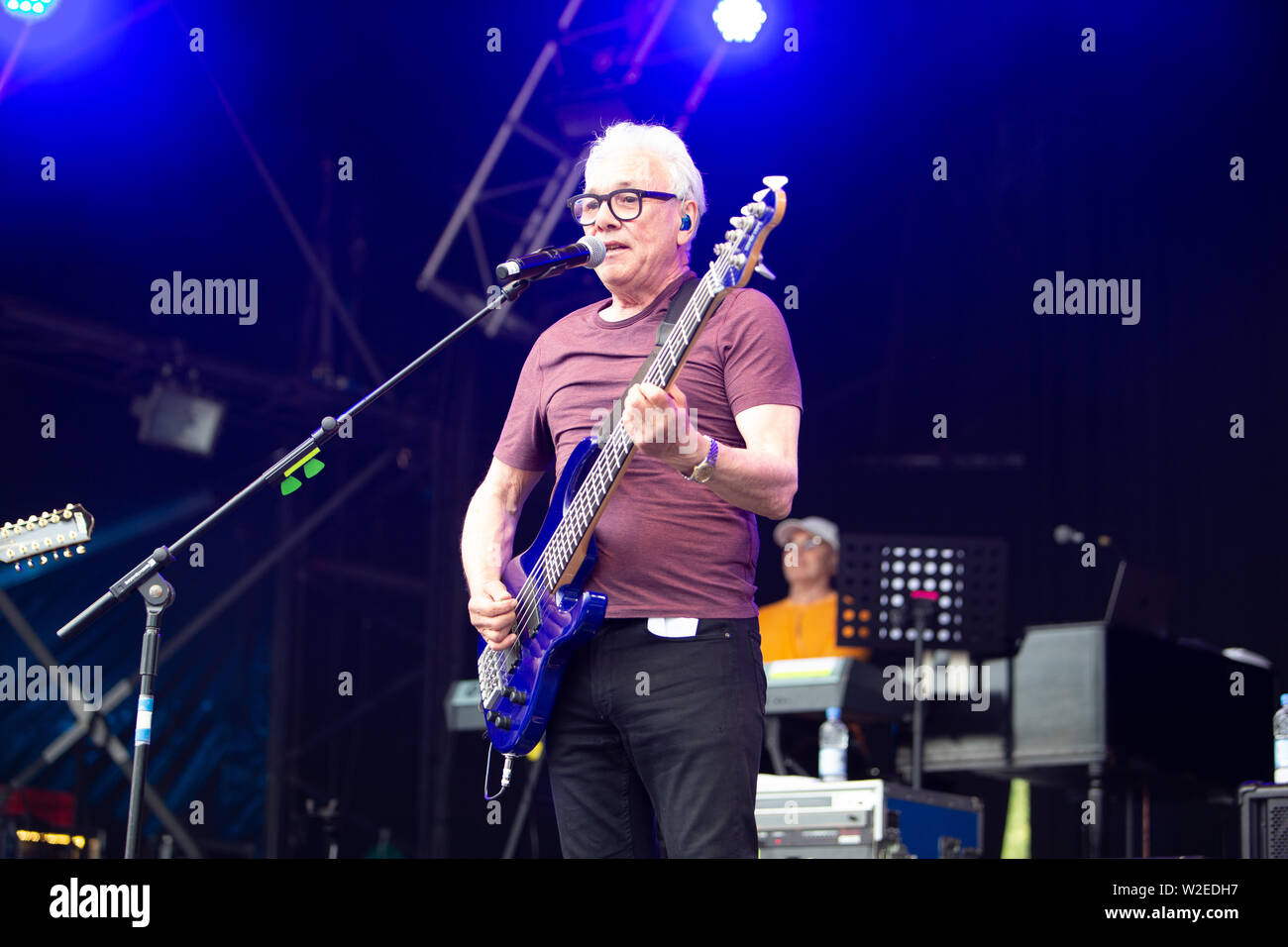 Trevor Horn e la sua band suona il 2019 Cornbury Festival, grande Tew, Oxfordshire Foto Stock