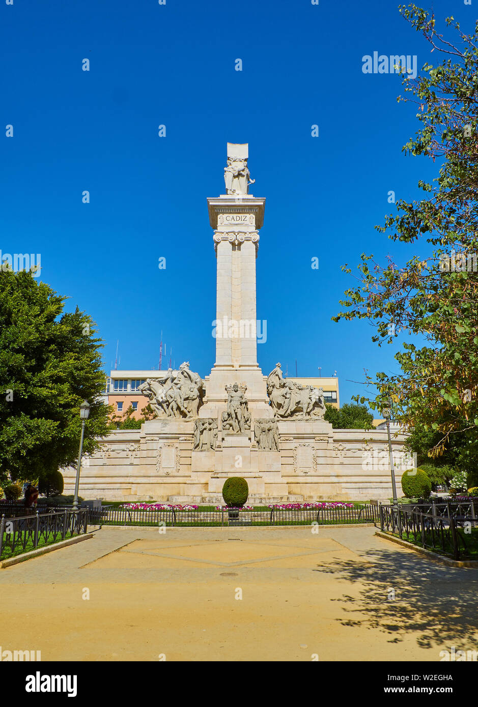 Monumento al 1812 Costituzione Spagnola in Plaza de Espana. Cadice, Andalusia, Spagna. Foto Stock