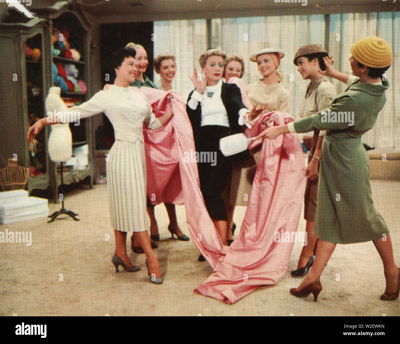 Faccia Buffa 1957 Paramoint film con Kay Thompson come editor di moda Maggie Prescott Foto Stock Faccia Buffa 1957 Paramoint film con Kay Thompson come editor di moda Maggie Prescott Foto Stock