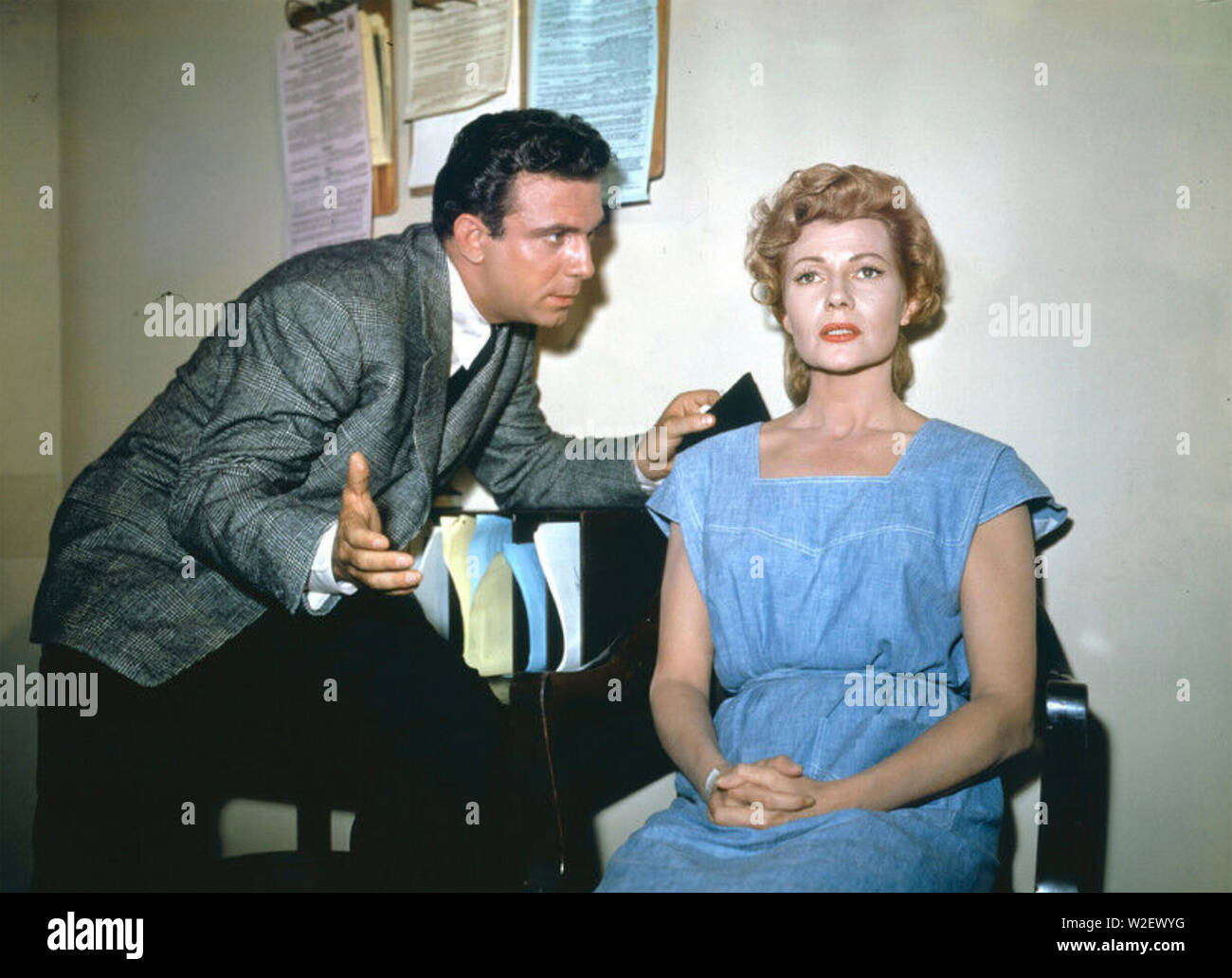 La storia sulla pagina uno 1959 XX Century Fox Film con Rita Hayworth e Anthony Franciosa Foto Stock