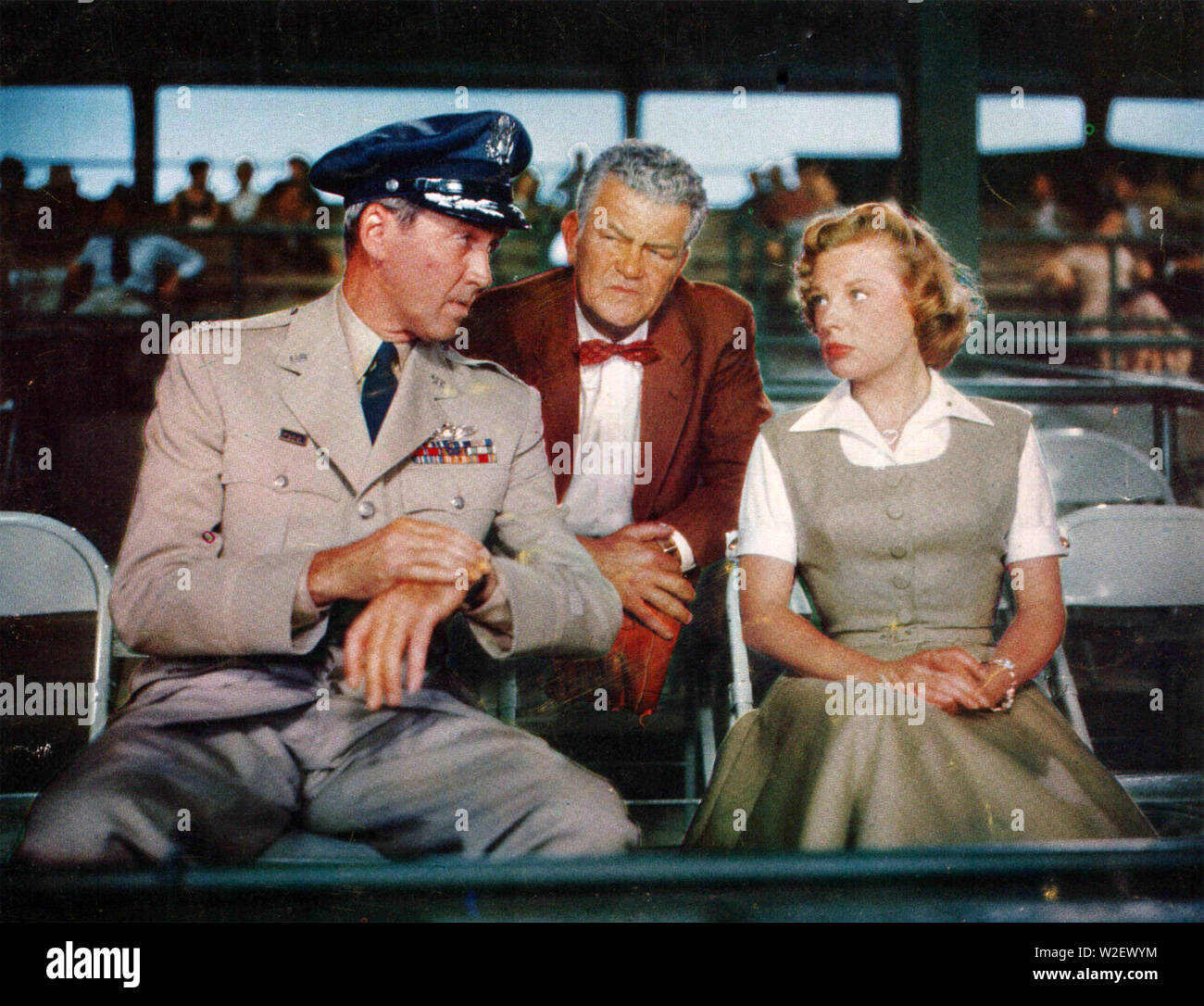STRATEGIC AIR COMMAND 1955 Paramount Pictures film con da sinistra: James Stewart, Jay C.Flippen, Giugno Allyson Foto Stock