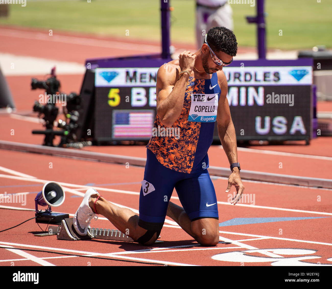 CALIFORNIA - USA - 30 giugno 2019: Yasmani Copello competere nel 400m uomini ostacoli gara presso la IAAF Diamond League Prefontaine Classic evento a Cobb Foto Stock