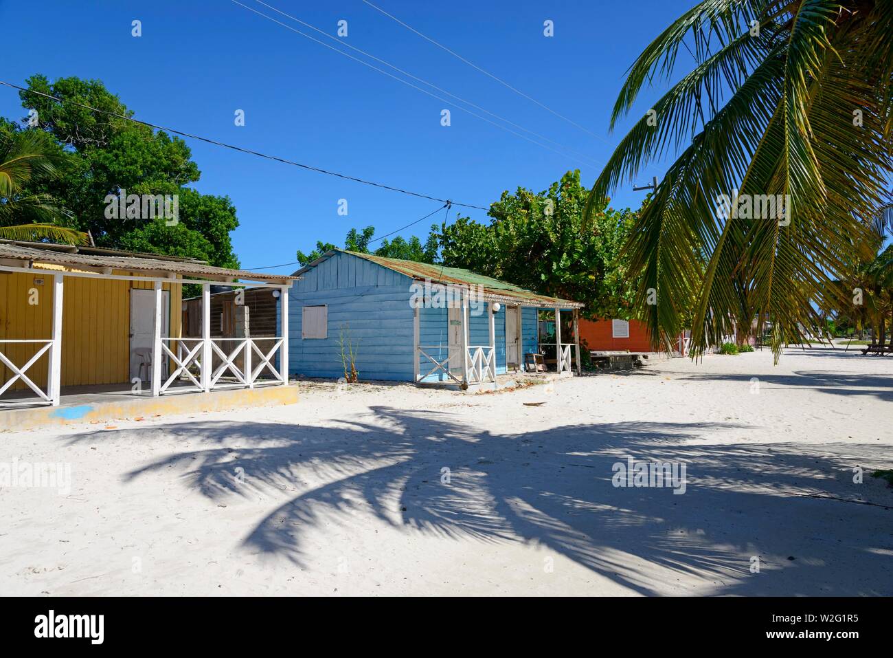 Case, villaggio di pescatori di mano Juan, isola di Isla Saona, Parque Nacional del Este, Repubblica Dominicana Foto Stock